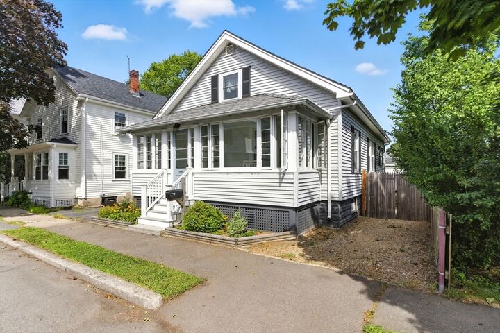 21 Highland St  Salem MA 01970 photo