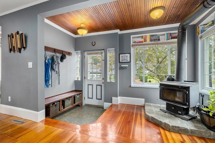 Property Photo: 62 Ferncroft Rd MA 02186