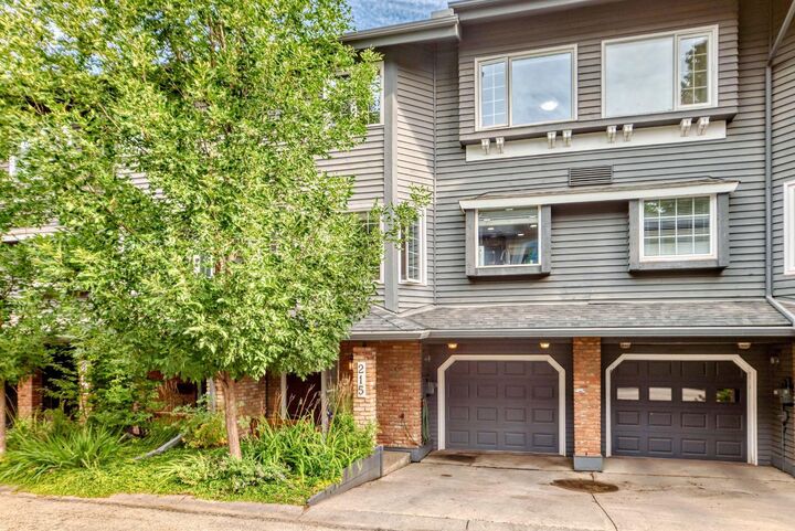 4037 42 Street NW 215  Calgary AB T3A 2M9 photo
