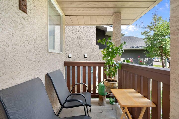 Property Photo:  218 Martinglen Way NE  AB T3J 3L1 