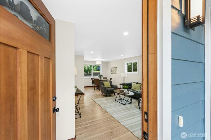 Property Photo: 36802 SE 47th Place WA 98024