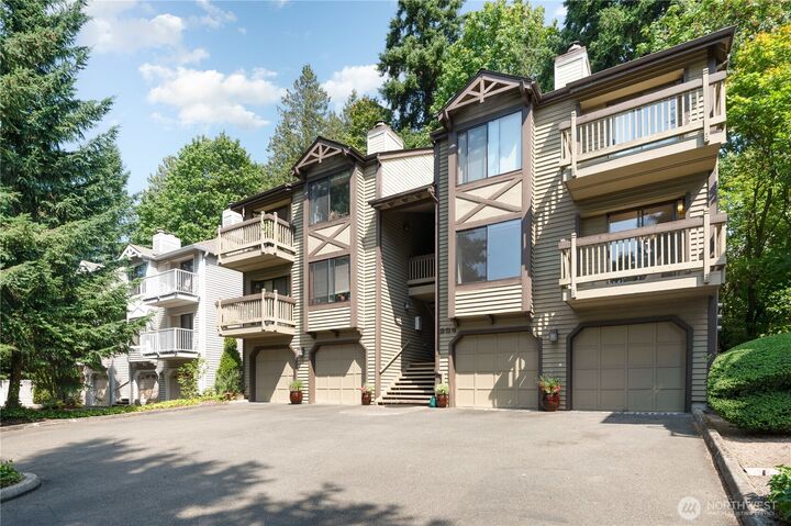 Property Photo: 304 10th Street WA 98033