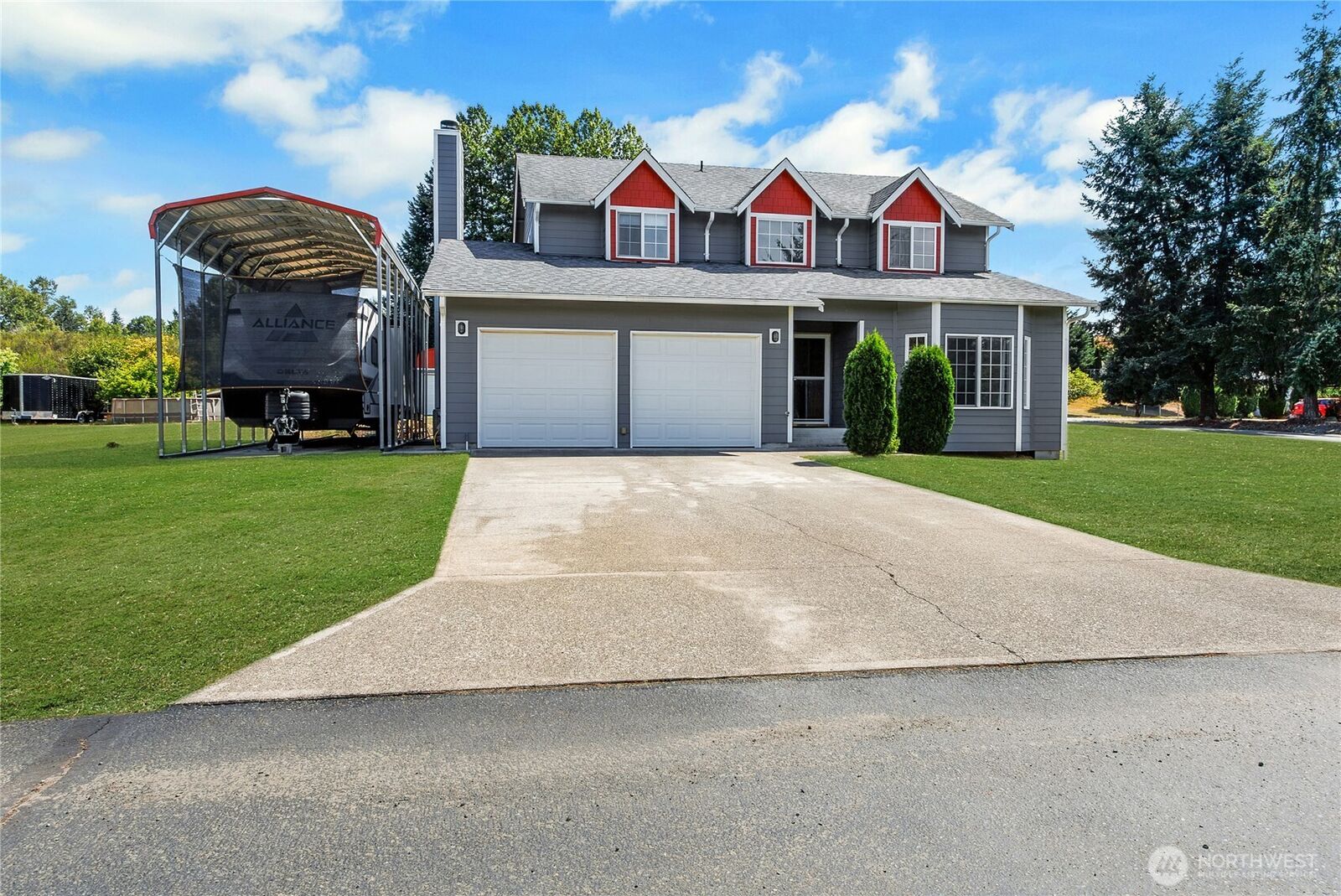 Property Photo: 21415 23rd Avenue E WA 98387