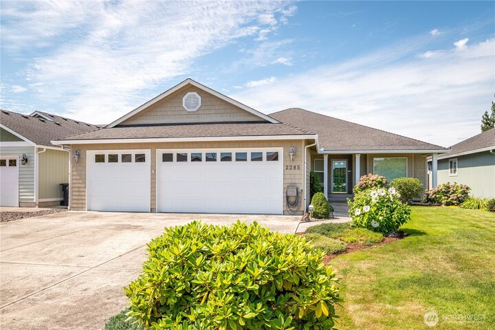 Property Photo: 2285 Nicola Lane WA 98632