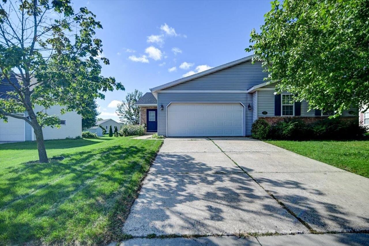 Property Photo: 2301 Buckingham Road WI 53589