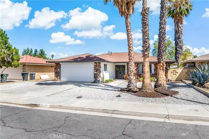 Property Photo: 594 Montebello Place CA 92543
