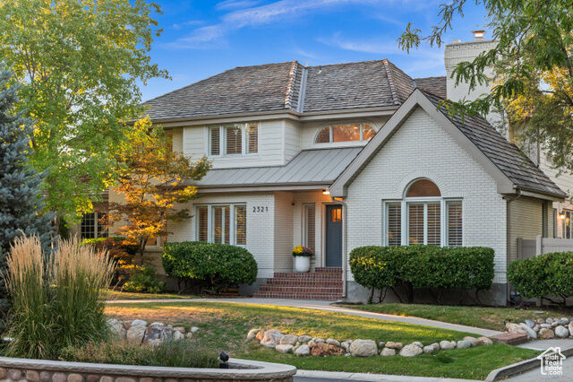 Property Photo: 2321 E Wrenhaven Ln UT 84121