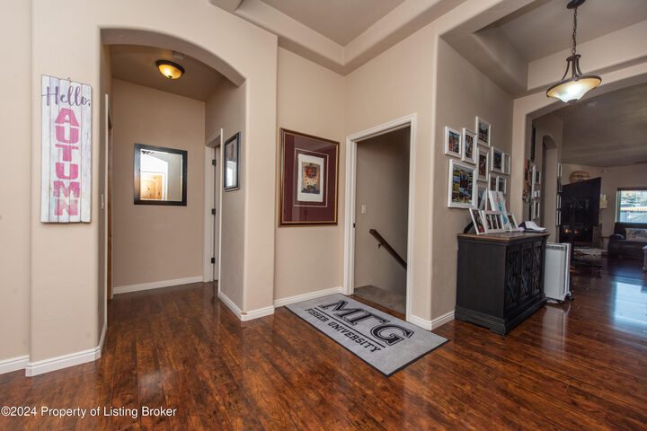 Property Photo: 1601 15th Avenue W ND 58601