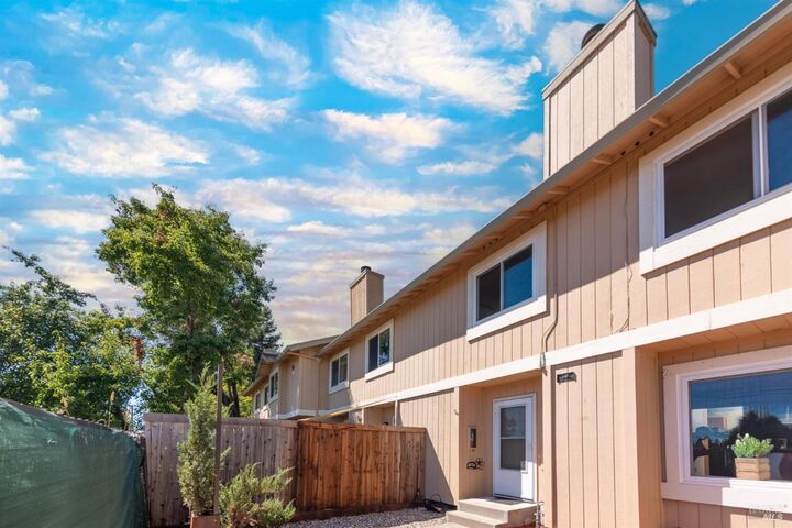 Property Photo:  1451 Gold Way  CA 94928 