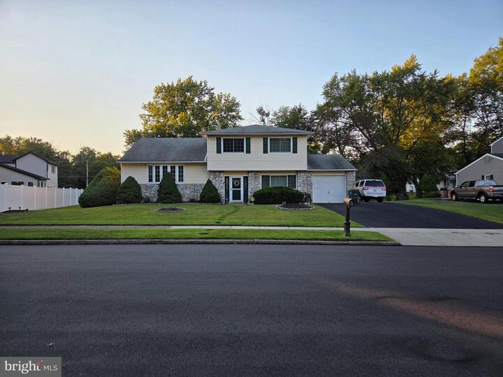 Property Photo:  530 Andrew Drive  PA 18966 