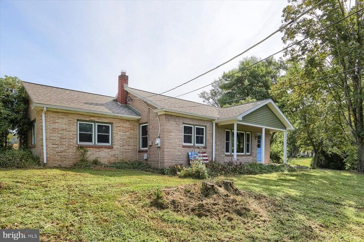 Property Photo: 1175 N River Road PA 17032