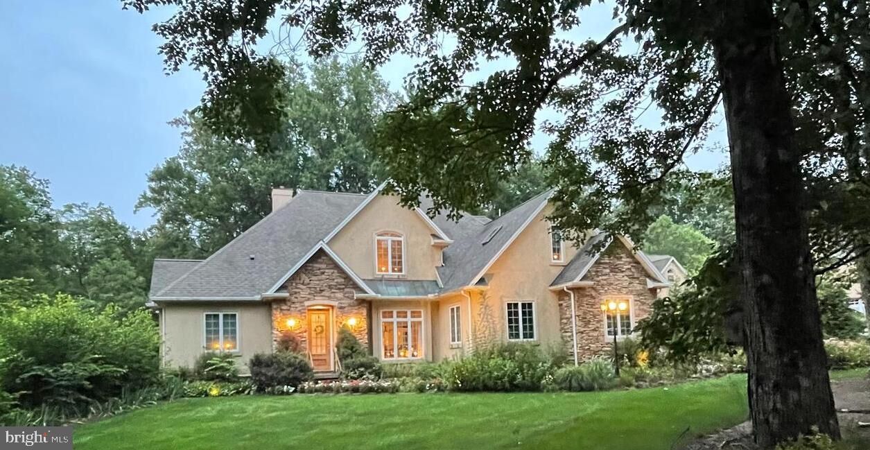 Property Photo: 9 Beechwood Lane PA 17033