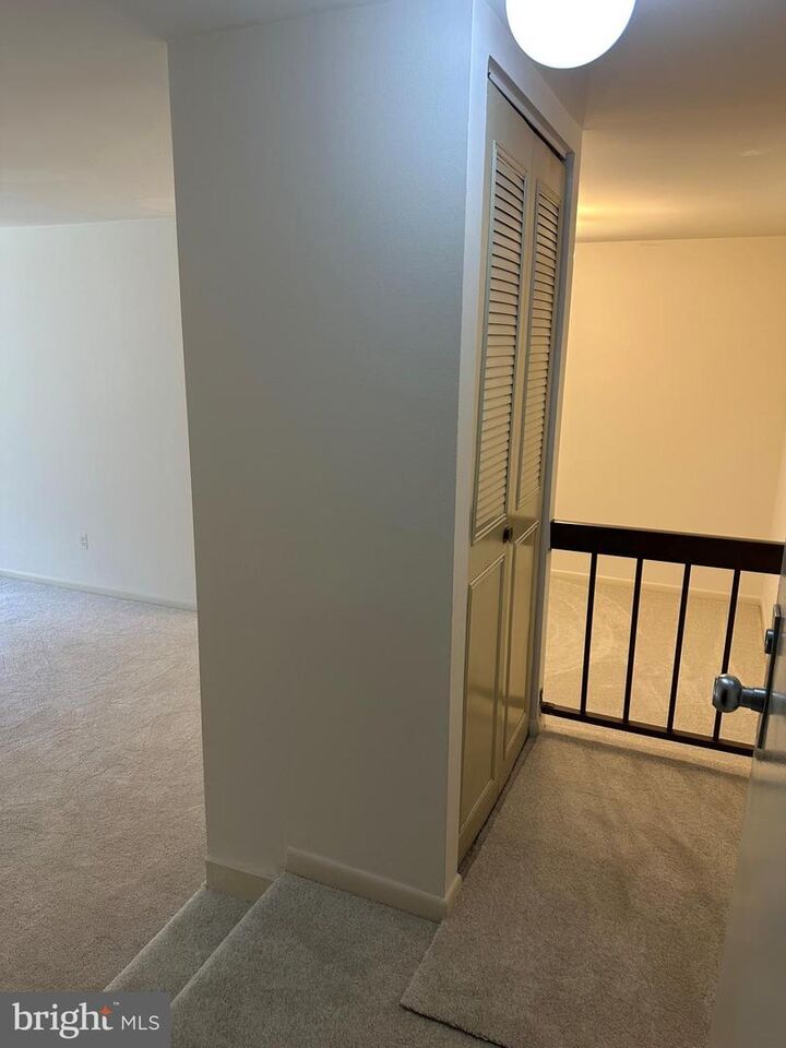 Property Photo: 11208 Chestnut Grove Square 11208-209 VA 20190