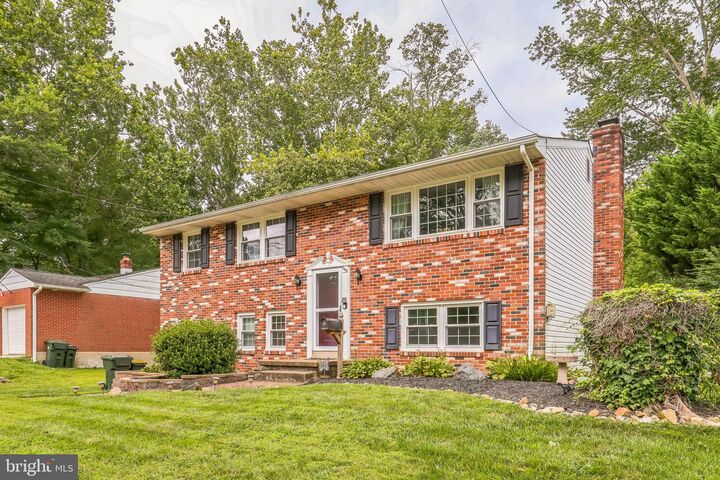 Property Photo: 944 Rahway Drive DE 19711