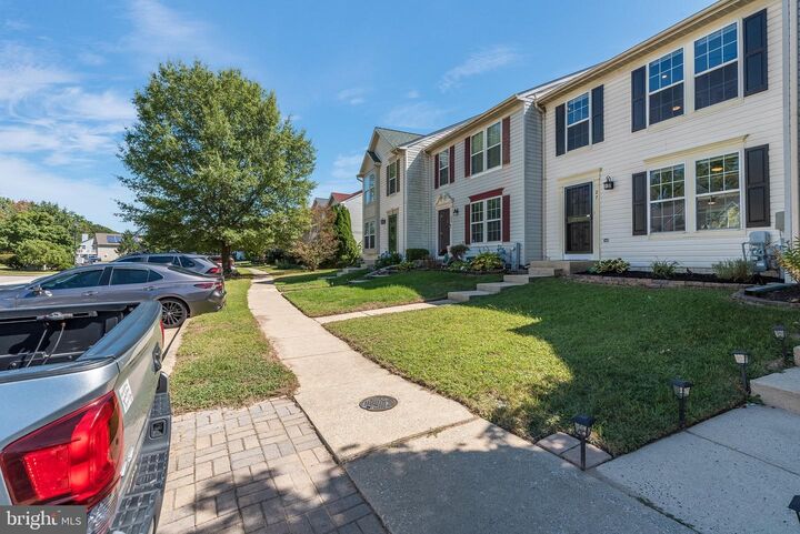 Property Photo:  27 Cutter Cove Court  MD 21220 