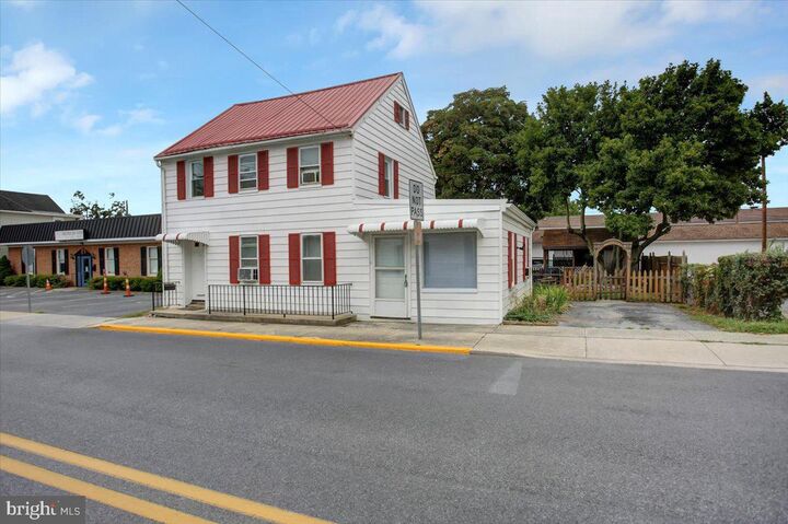 Property Photo:  29 S Washington Street Street  PA 17225 