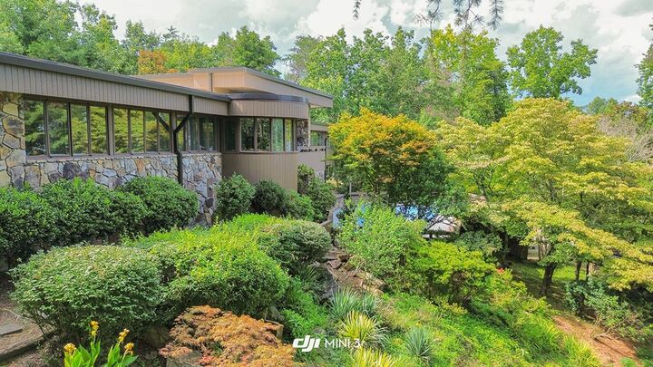 Property Photo: 2400 Botany Woods GA 30720