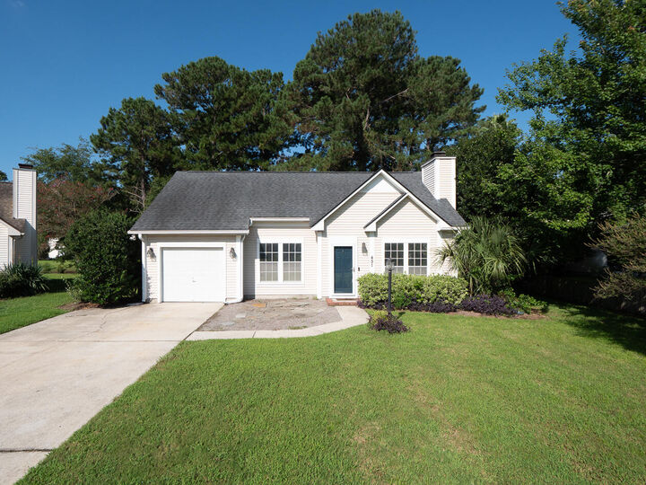 Property Photo: 451 S Piazza Court SC 29464