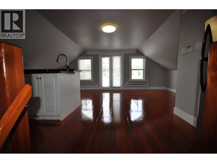 Property Photo:  7505 Kingsway  BC V3N 3C1 