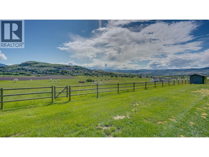 Property Photo:  620 Mountview Road  BC V1B 3A7 
