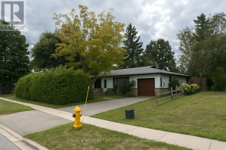 Property Photo:  231 Pine Drive  ON L4N 4H6 