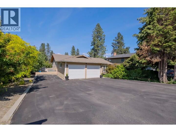 Property Photo: 2023 Derrickson Place BC V1Z 2W3
