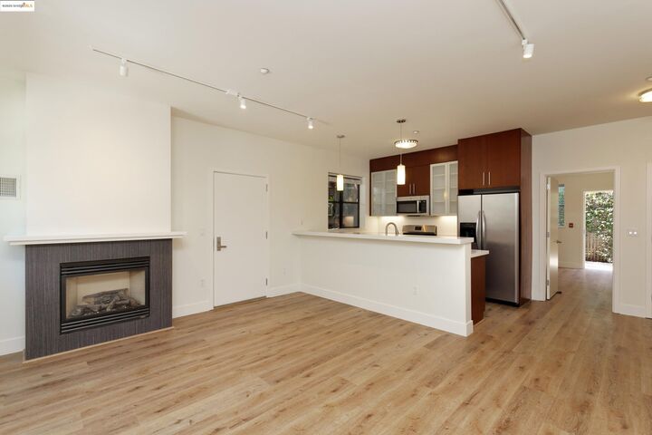 1565 32nd Street 4  Oakland CA 94608 photo