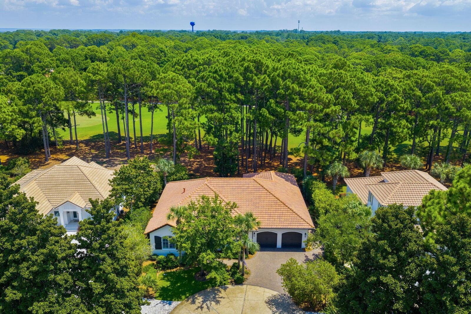 Property Photo: 3160 Club Drive FL 32550