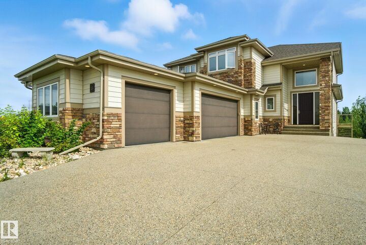 Property Photo:  52320 Rge Road 231 13  AB T8B 1A9 