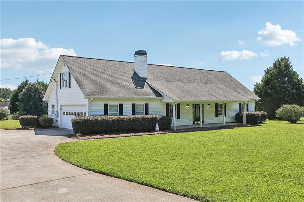 Property Photo:  246 Queens Cemetery Road  GA 30641 