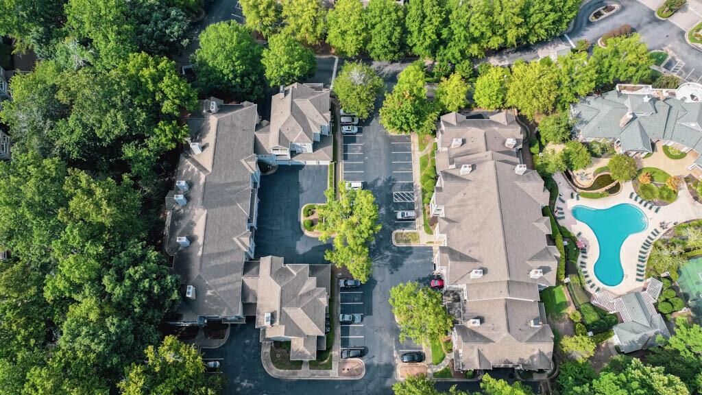Property Photo: 217 Edinburgh Court GA 30004