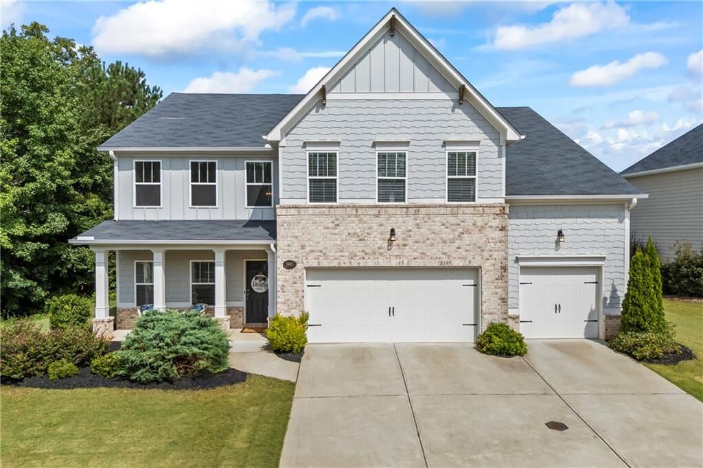 Property Photo: 3985 Starwood Drive GA 30028