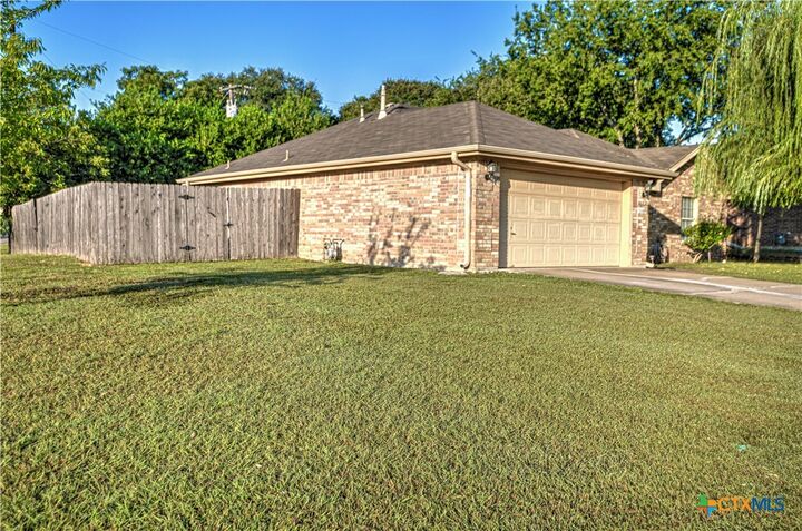 Property Photo: 1518 Zinfandel Drive TX 76548