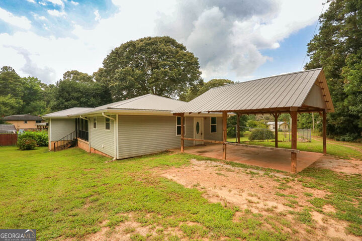 Property Photo: 1117 Cross Plains Hulett Road GA 30116