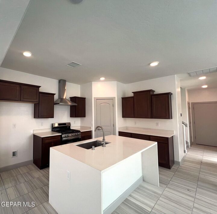 Property Photo: 5861 Dalhart Drive TX 79924