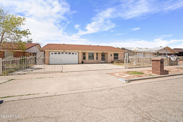 1629 Victor Lopez Drive  El Paso TX 79936 photo