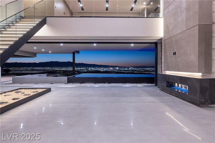 Property Photo: 607 Alpine Summit Drive NV 89012