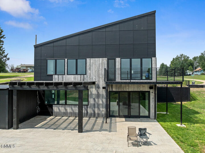 Property Photo: 4198 13th Street NW ND 58540