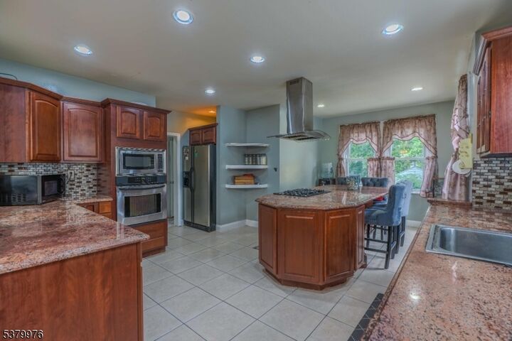 Property Photo: 37 Ridgewood Ave NJ 07111