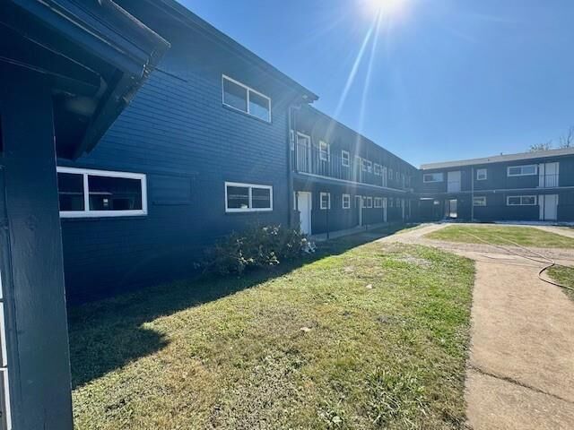 Property Photo: 4706 Yellowstone Boulevard TX 77021