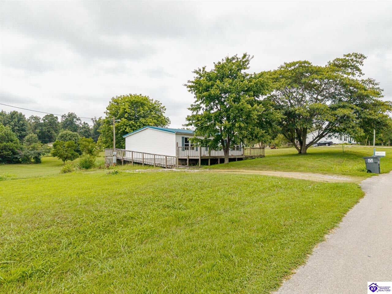 Property Photo: 960 Osborne Road KY 40117