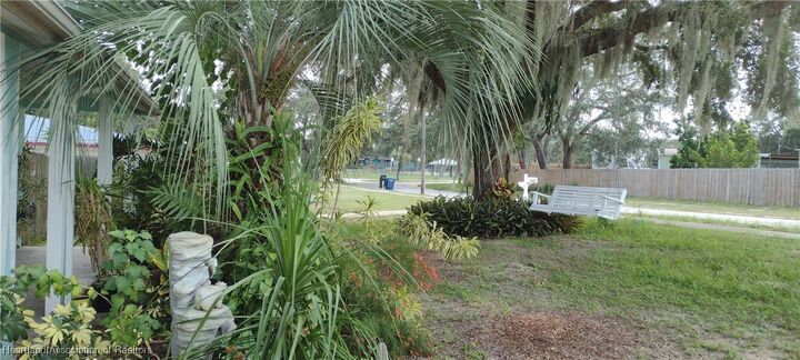 Property Photo: 1512 Sunkist Avenue FL 33870