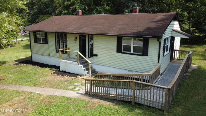 Property Photo: 233 S Benedict Ave TN 37830