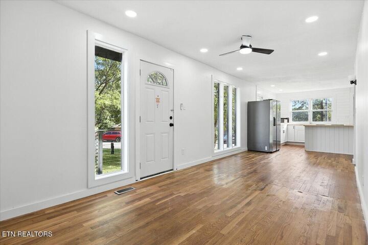 Property Photo: 233 S Benedict Ave TN 37830