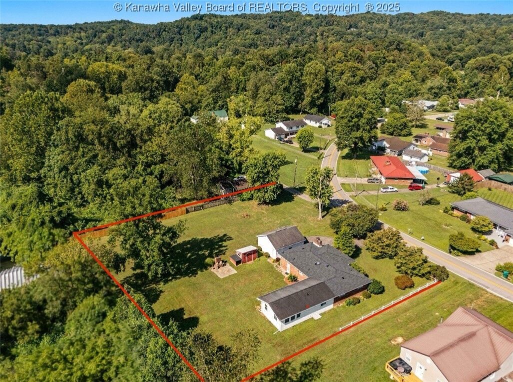 Property Photo: 1430 Strawberry Road WV 25177