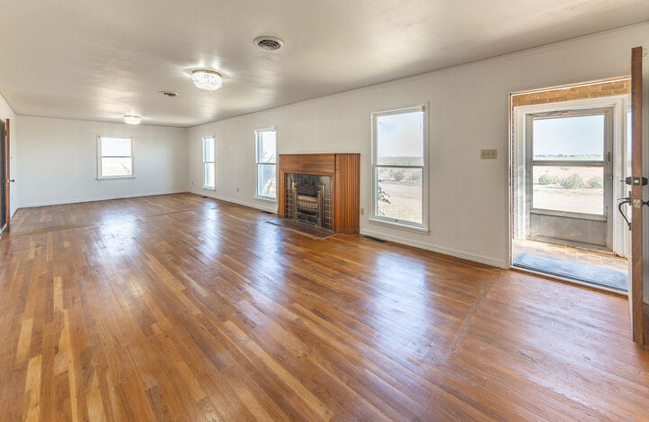 Property Photo: 6902 N F M 2528 TX 79415