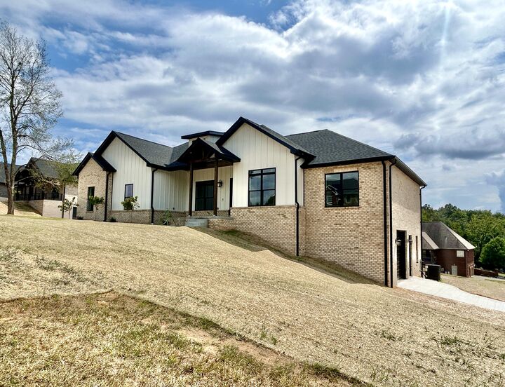 Property Photo: 442 Woods Edge Drive KY 42503