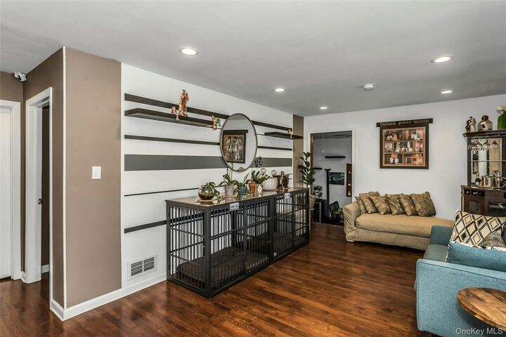 Property Photo:  425 14th Street  NY 11704 