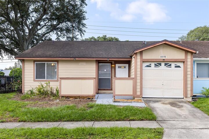 5898 Sagunto Street  Orlando FL 32807 photo