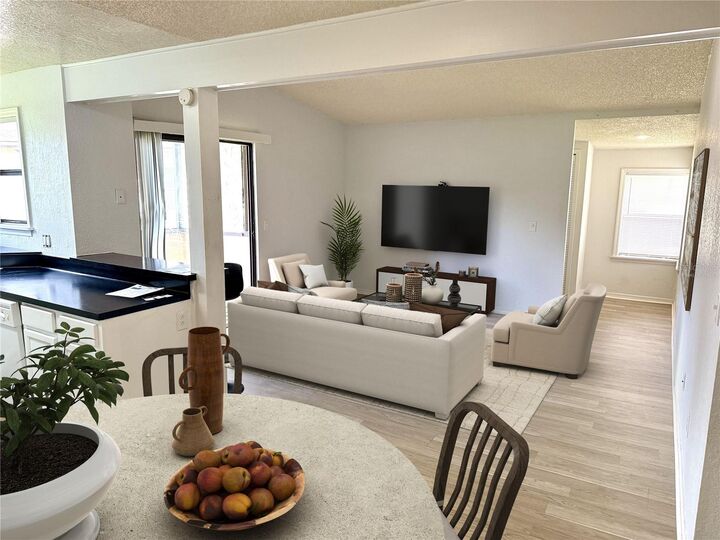 Property Photo: 3019 Antique Oaks Circle 124 FL 32792